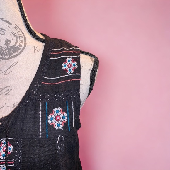 Great Northwest Indigo Embroidered Tribal Tank Top Tunic Blouse - Picture 4 of 8